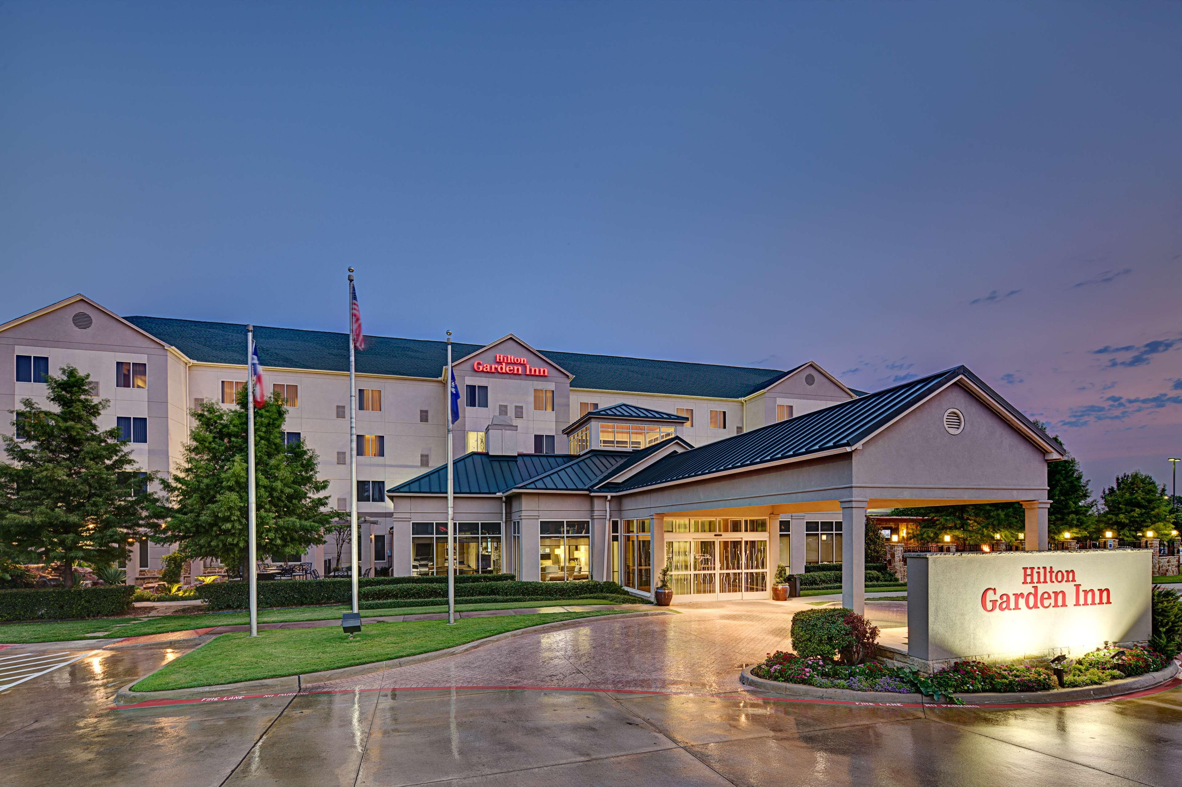 Hilton Garden Inn Dfw Airport South Irving Eksteriør billede